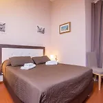 Azzurra Guest House
