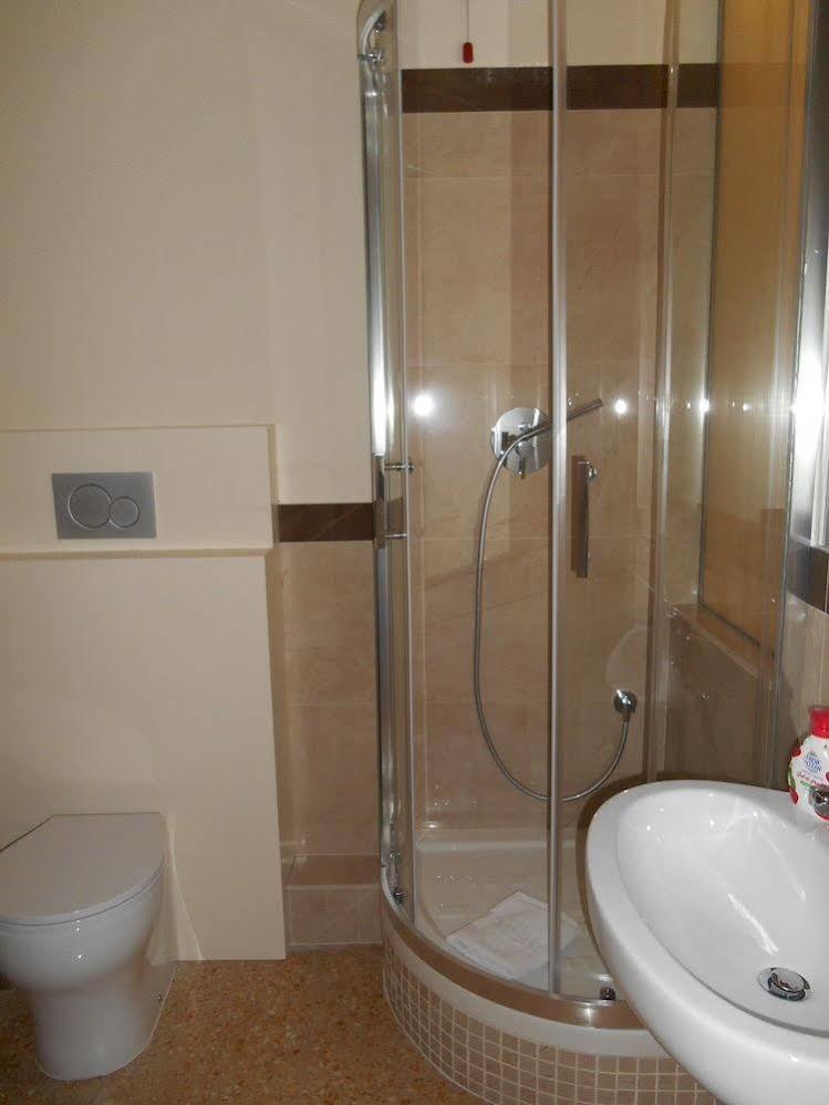 Azzurra Guest house 3*
